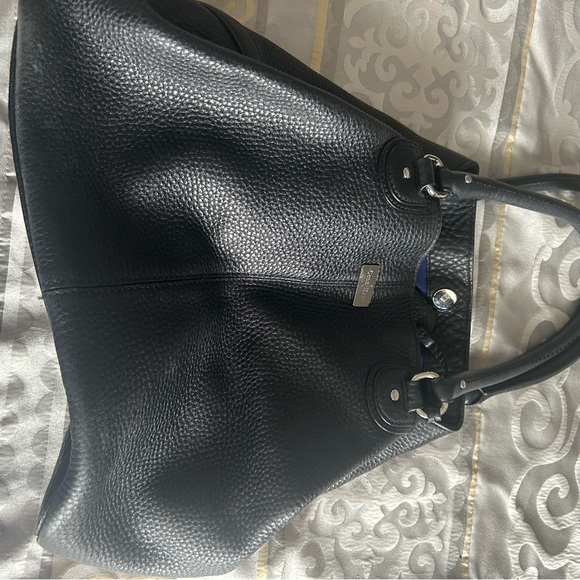 Cole Haan black leather bucket bag - Picture 7 of 7